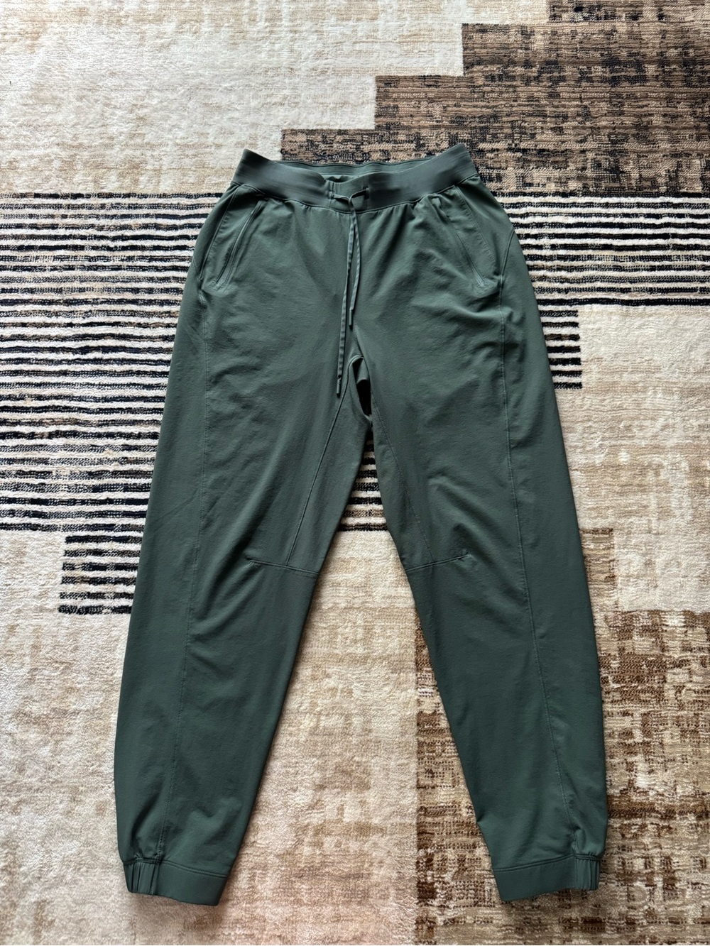 lululemon athletica Women's License to Train High-Rise Joggers size 8